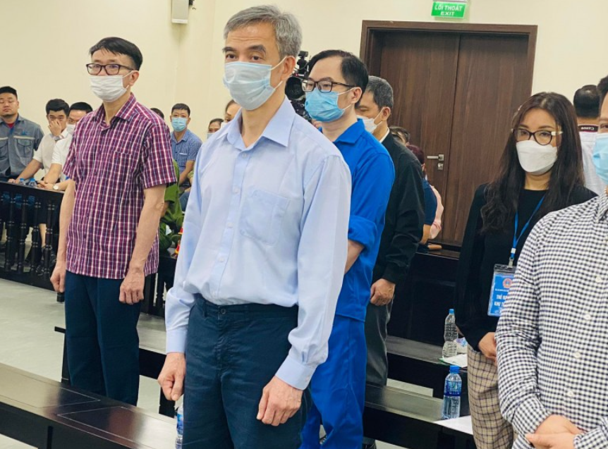  Cựu giám đốc Bệnh viện Tim Hà Nội bị phạt 3 năm tù